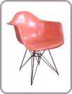 1953 : DAR chair by Charles and Ray Eames and manufactured by Herman Miller, USA.